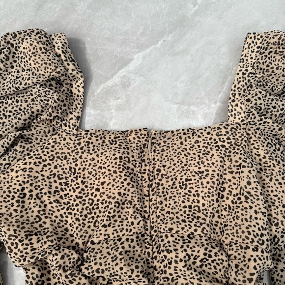 Women’s HYFVE Leopard Print Ruched Long Sleeve Dress Medium - Picture 8 of 16